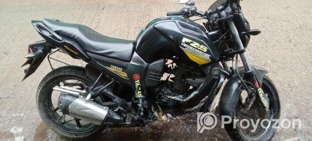 Yamaha FZ খুবই ভালো 2015