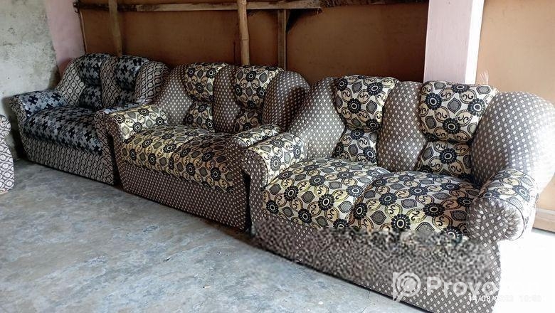 আকর্ষণীয সোফা সেট