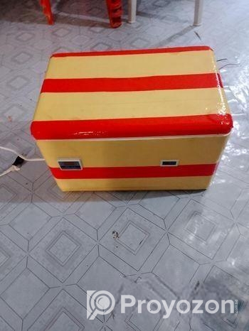 ডিম থেকে বাচ্চা ফুটানোর মেশিন