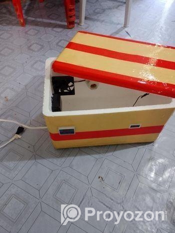 ডিম থেকে বাচ্চা ফুটানোর মেশিন