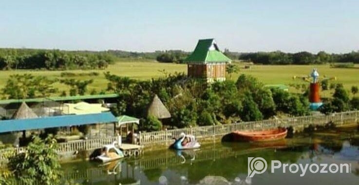 Dhaka – Chittagong হাই ওয়ে সংলগ্ন ১০ একর জমিতে