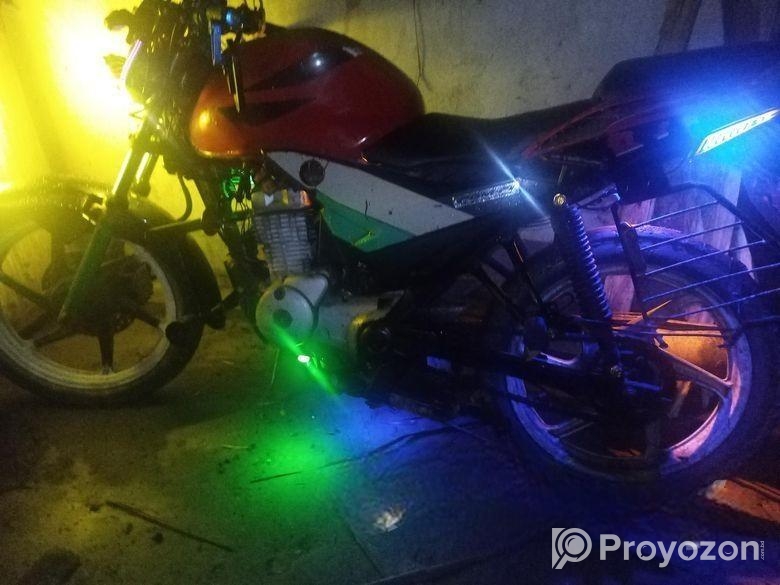 Honda CBZ Xtreme 2013