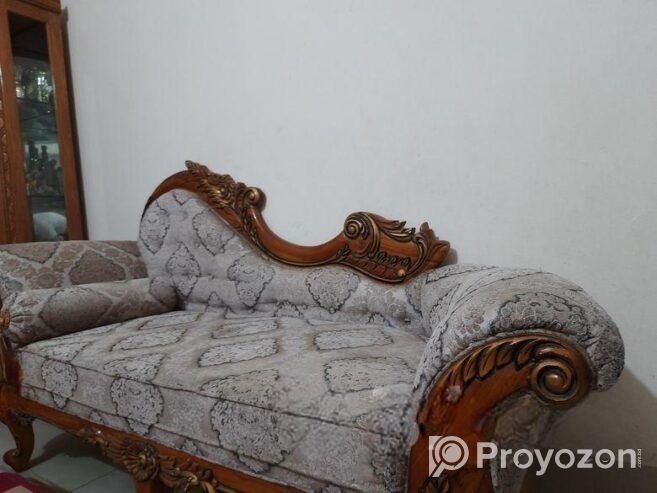 Divan sofa Sell Post