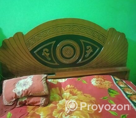 আকর্ষণীয় ডিজাইন কিং সাইজ খাট