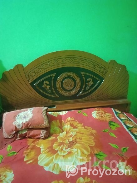 আকর্ষণীয় ডিজাইন কিং সাইজ খাট