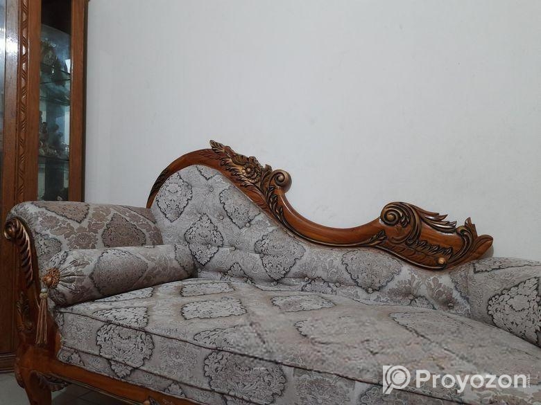 Divan sofa Sell Post