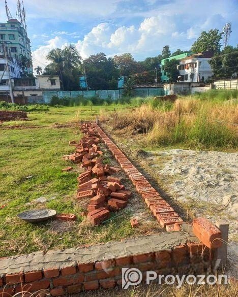 ধামরাই-এর প্রানকেন্দ্রে আরিচা রোডের পাশে জমি বিক্র