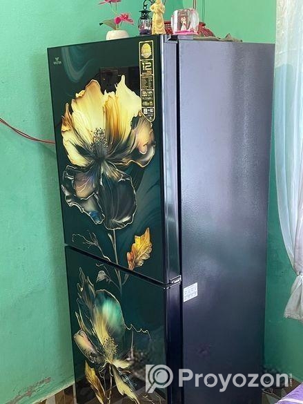 Refrigerator for sell