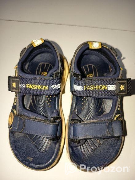 ৪/৫ বছরের বাচ্চার জুতা