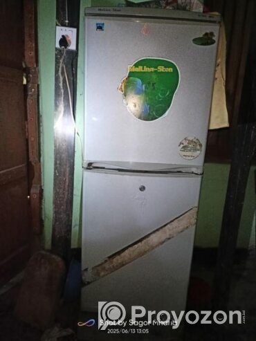 ৪ /৫ বছরের ব্যাবহার্ত ফ্রীজ