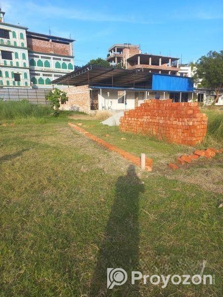 ধামরাই-এর প্রানকেন্দ্রে আরিচা রোডের পাশে জমি বিক্র