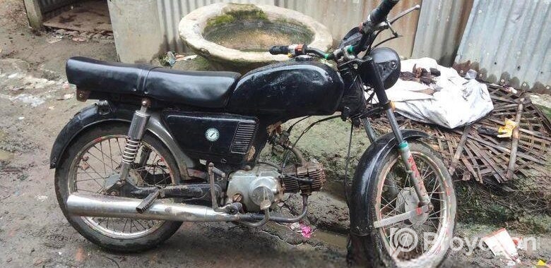 Yamaha FZS . 1995