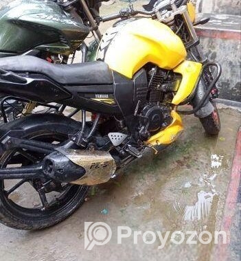 Yamaha FZS V1 . 2015