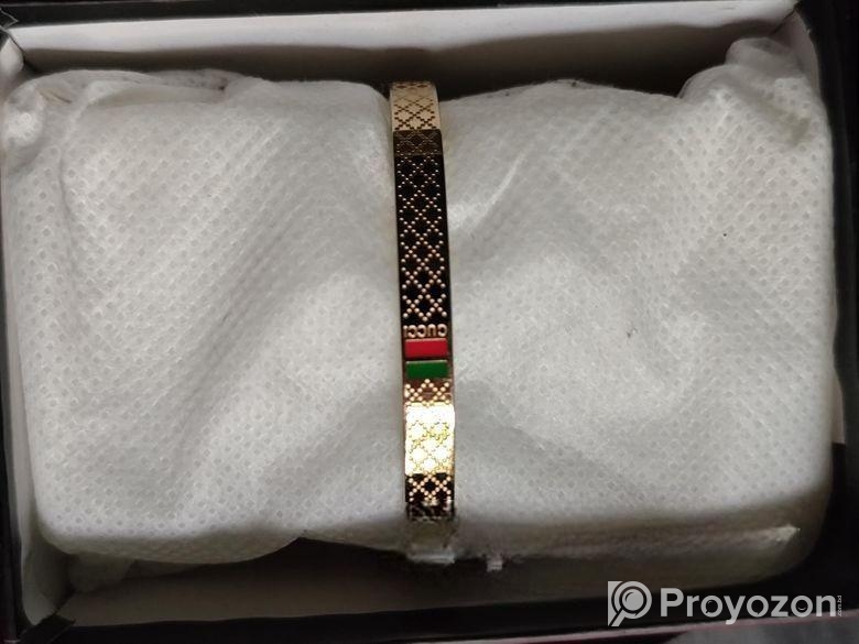 Gucci কাফ ব্রেসলেট