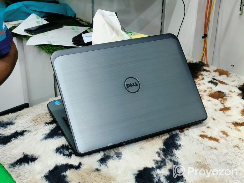 Dell Core i5- 6th generation  o8/256 GB SS