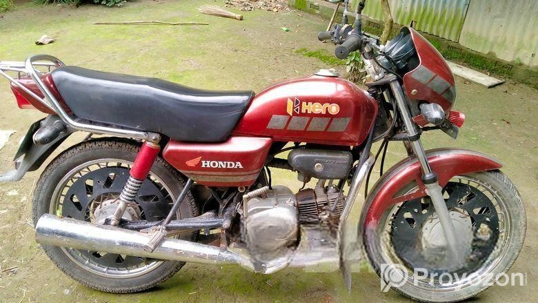 Hero CD Deluxe . 2007