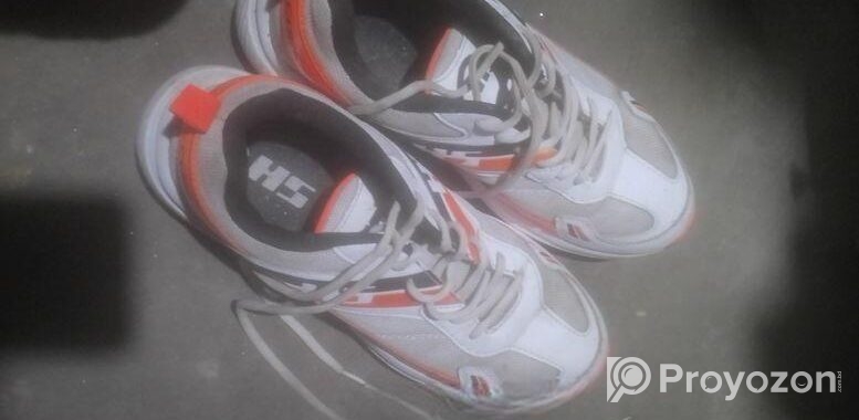Sneaker for sell