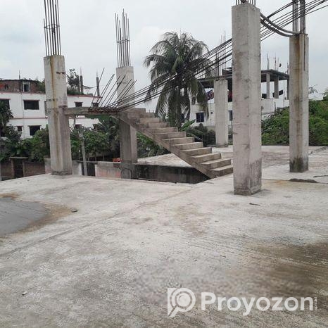 চার তলা ফাউন্ডেশন বিদ্যুৎ গ্যাস লাইন ওয়াসার পানির