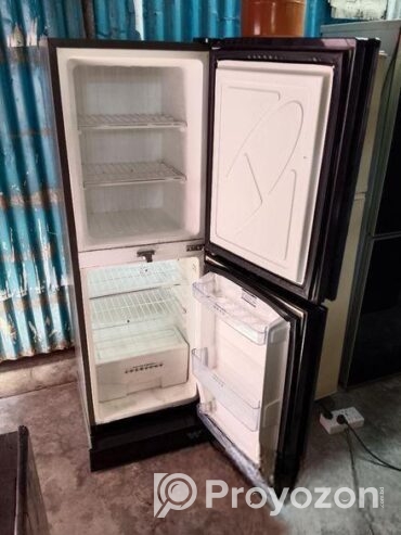 পুরাতন ফ্রিজ/Used Fridge