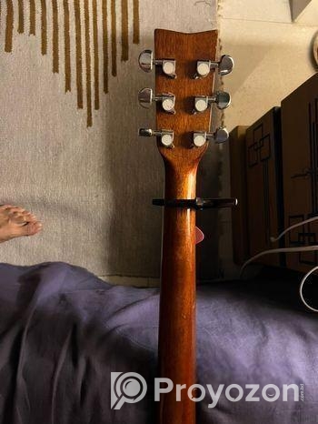 Yamaha F310 acoustic guiter