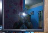 LED MONITOR 18 INCH