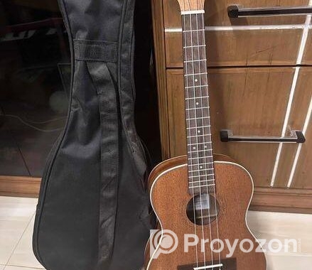 YAMAHA 26inch TENOR UKELELE