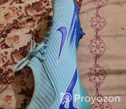 Nike 42 বুট