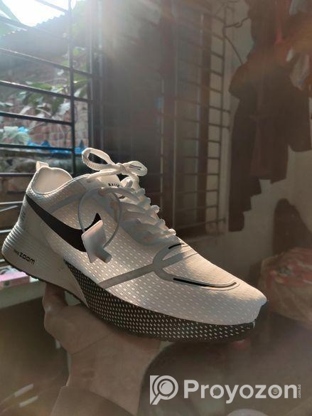 Nike Zoom Sneakers