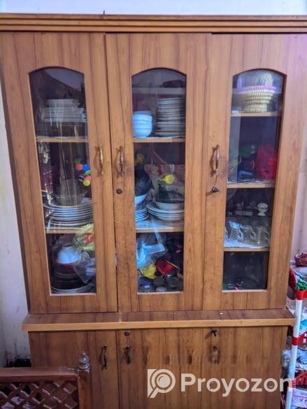 শোকেস বিক্রি হবে