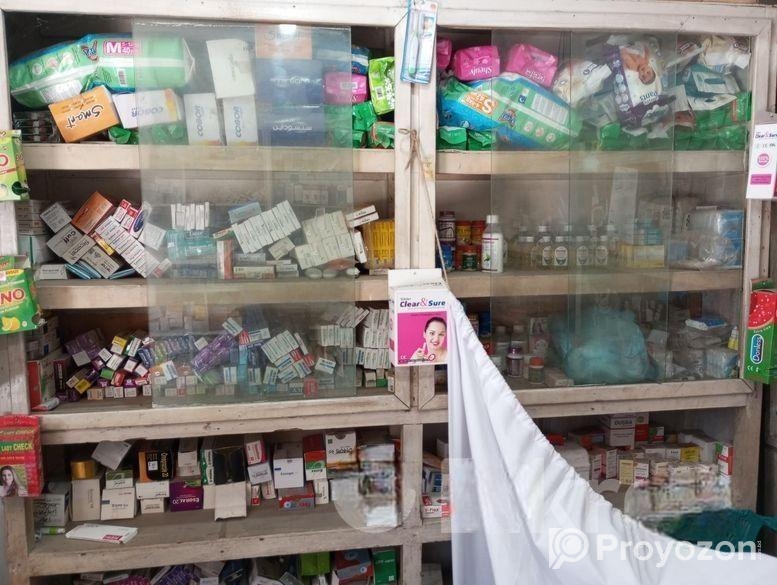 কাঠের সেলফ বিক্রয় হবে মুদির দোকান বা ফার্মেসীর জন্য