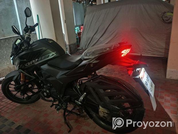 Honda Hornet abs 180 cc,25 2025