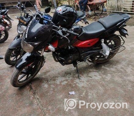 Bajaj Pulsar 150 . 2018