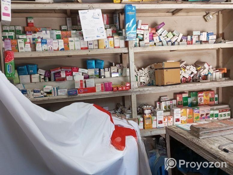 কাঠের সেলফ বিক্রয় হবে মুদির দোকান বা ফার্মেসীর জন্য