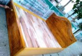 সেগুন কাঠের তৈরি খাট