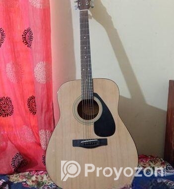 Guiter yamaha F-310