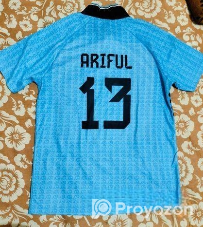 জার্সি বিক্রি করবো ৩টা।