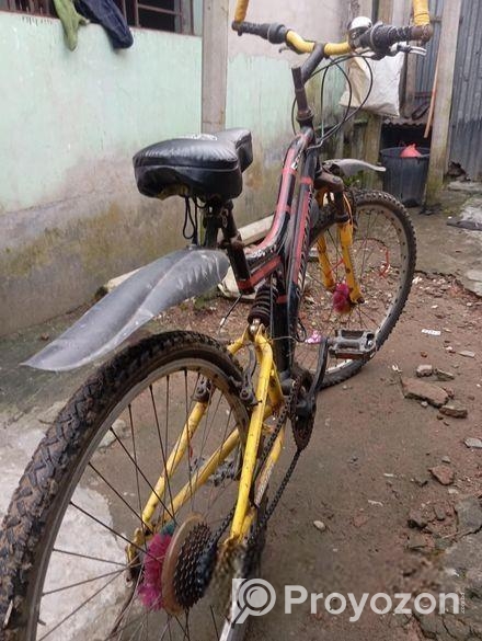 ইউজড সাইকেল কোনো সমস্যা নাই স্মুথলি চলে,