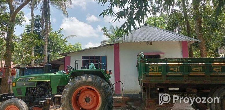 ট্রাক্টর ও বগি সহ বিক্রি হবে