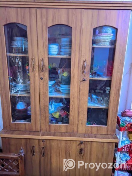 শোকেস বিক্রি হবে