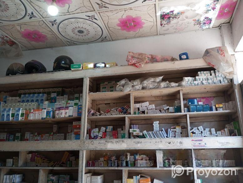 কাঠের সেলফ বিক্রয় হবে মুদির দোকান বা ফার্মেসীর জন্য