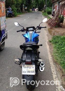 Suzuki Gixxer . 2020