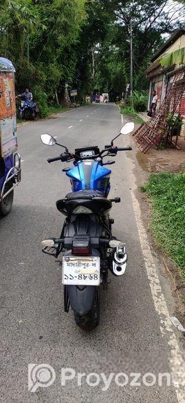 Suzuki Gixxer . 2020