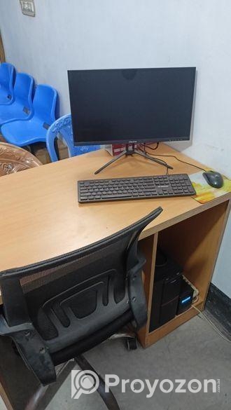 কম্পিউটার ফুল সেট টেবিল চেয়াসহ বিক্রি করা হবে