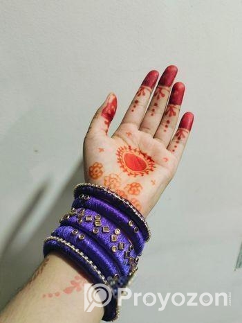 হাতে কাজ করা চুরি