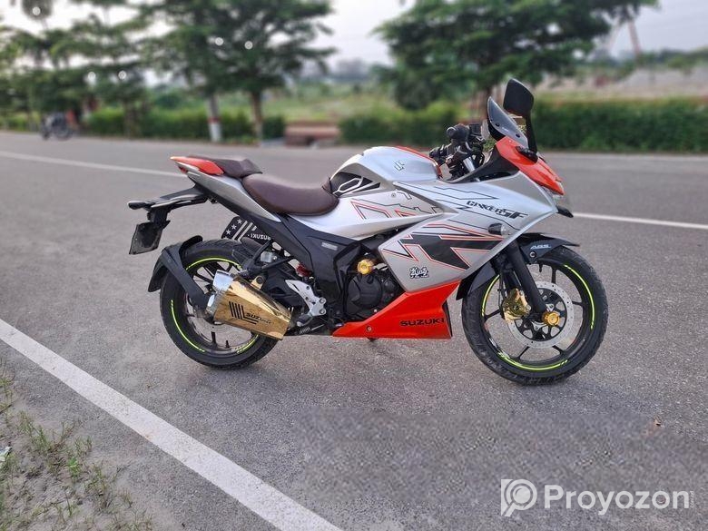 Suzuki Gixxer SF 2024