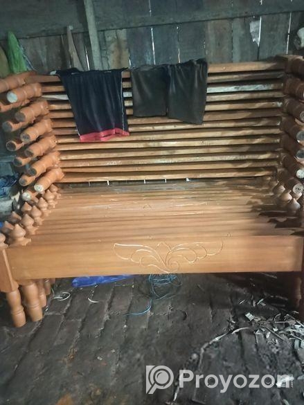 কিং সাইজ খাট ৫/৬ ফুট সিরিস কাঠ