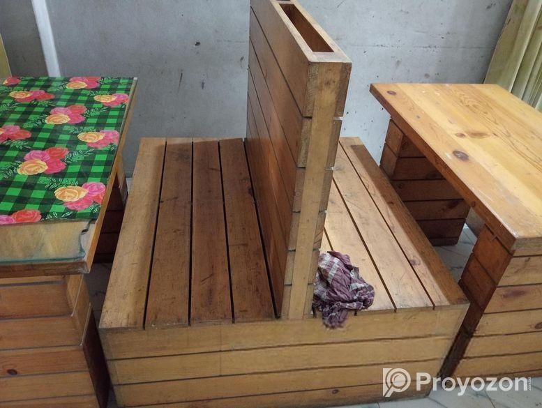 ফাস্ট ফুড বা যে কোন দোকানের জন্য একেবার চলনসই।