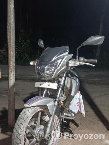 TVS APACHE RTR 150 . 2017