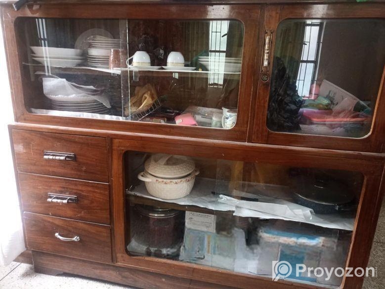 সেগুন কাঠের শোকেস