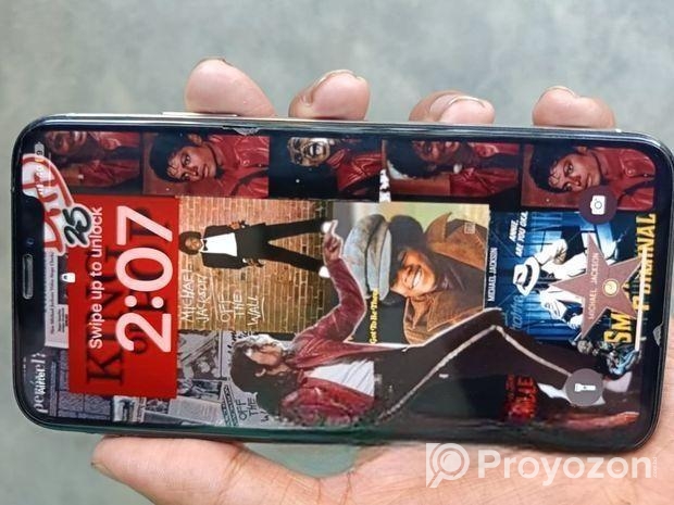 Apple iPhone X (Used)